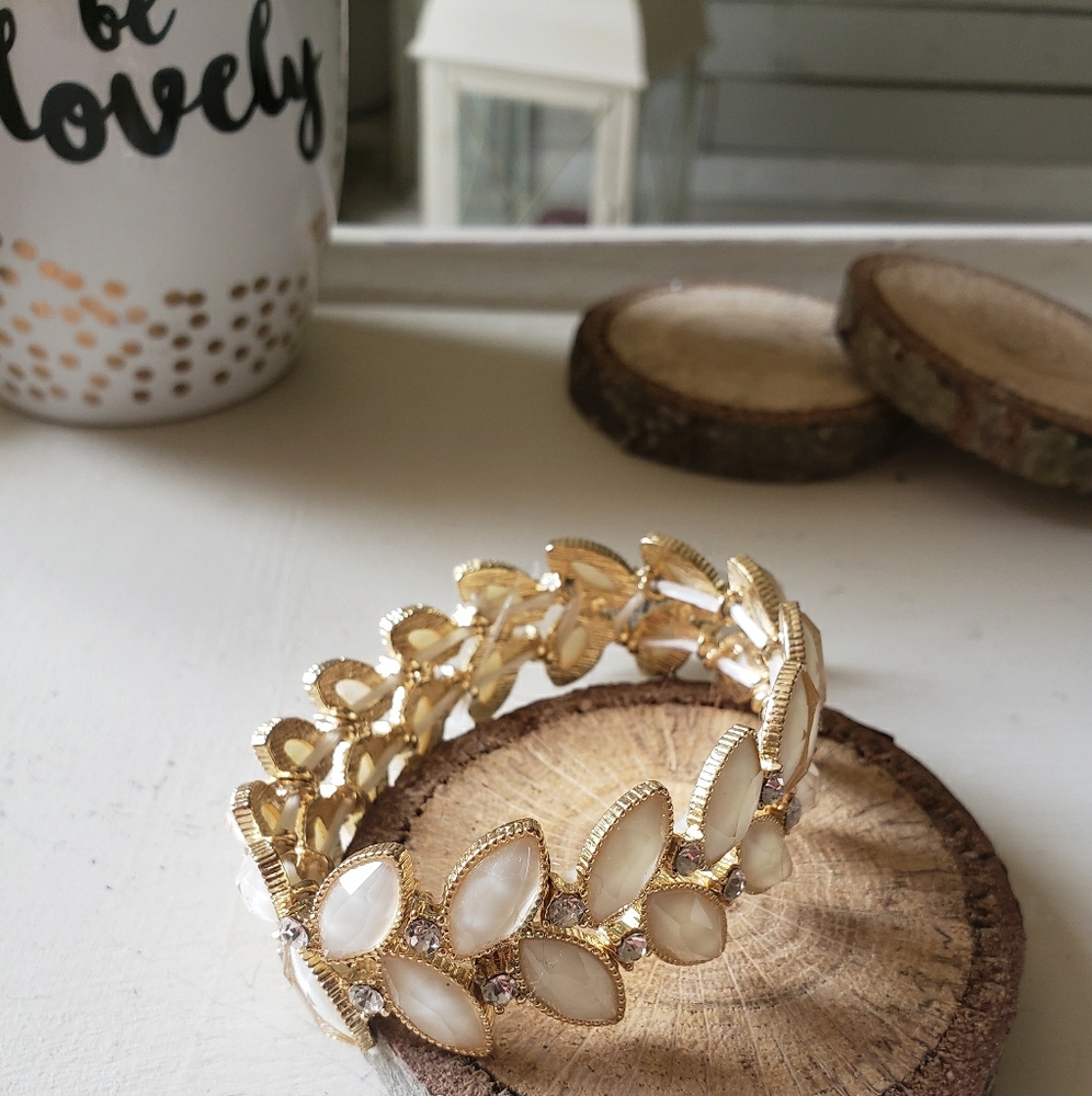 Leaf Diamond Accent Bracelet